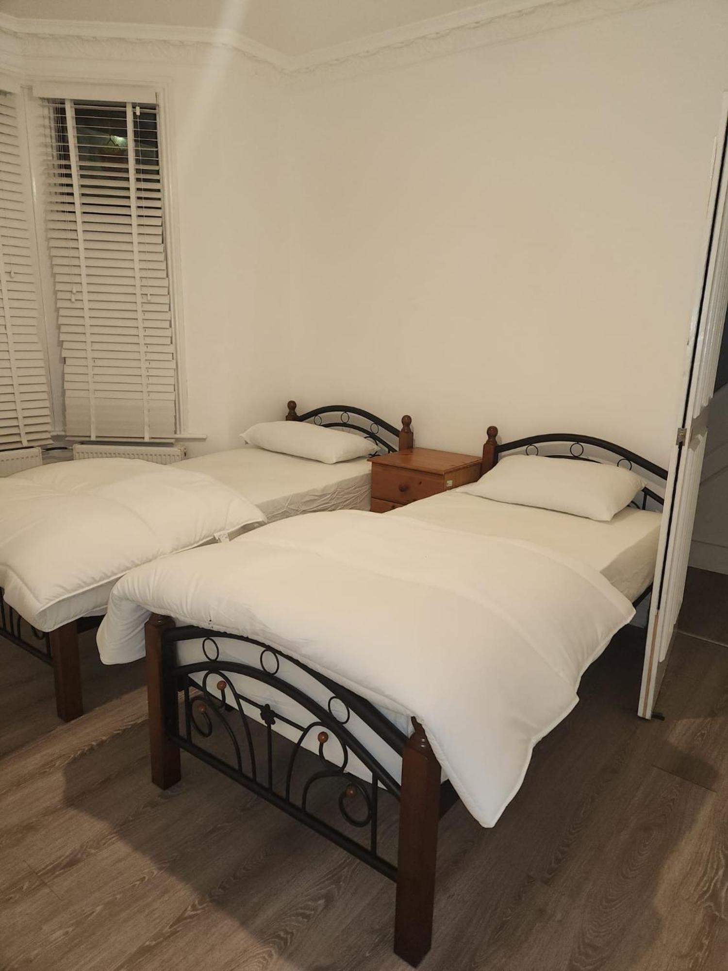 The London En-Suite イルフォード エクステリア 写真