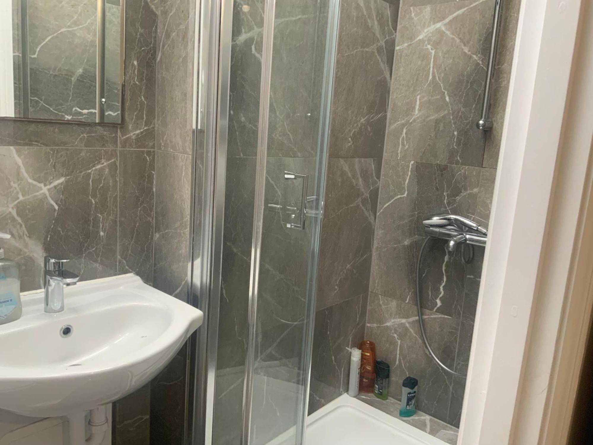 The London En-Suite イルフォード エクステリア 写真