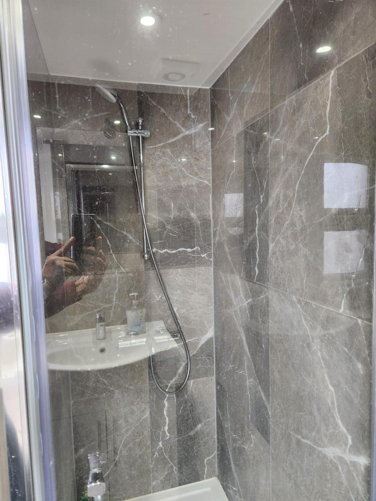The London En-Suite イルフォード エクステリア 写真