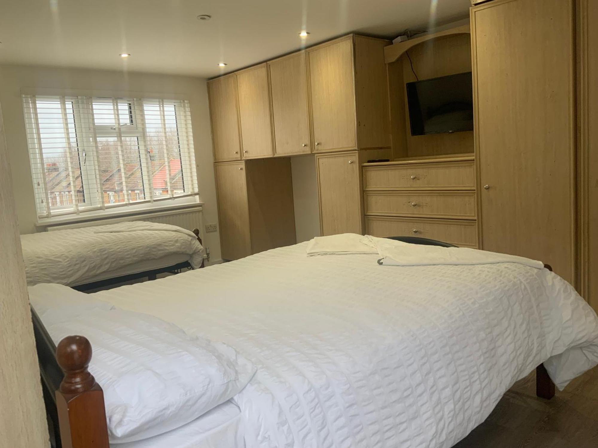The London En-Suite イルフォード エクステリア 写真