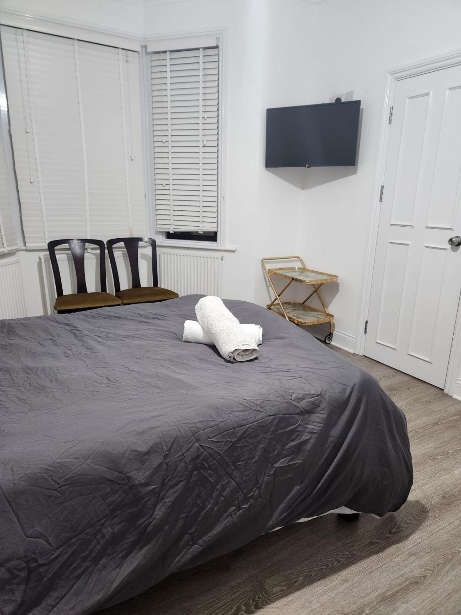 The London En-Suite イルフォード エクステリア 写真