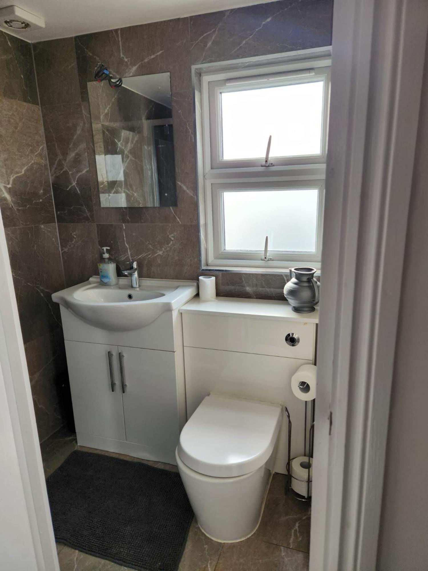 The London En-Suite イルフォード エクステリア 写真